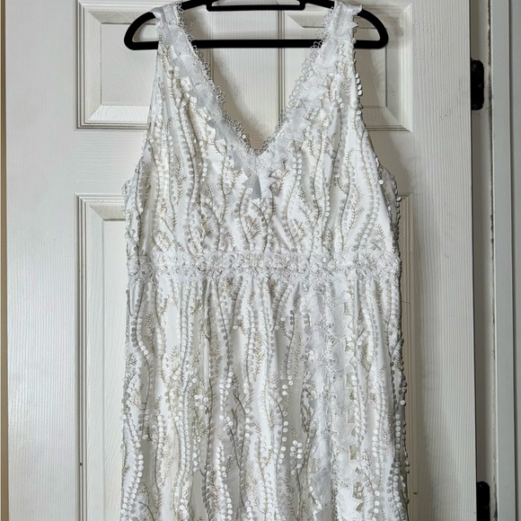 *New* Joyfolie Elegant Cream/White with Gold, Maxi Dress - Picture 7 of 10